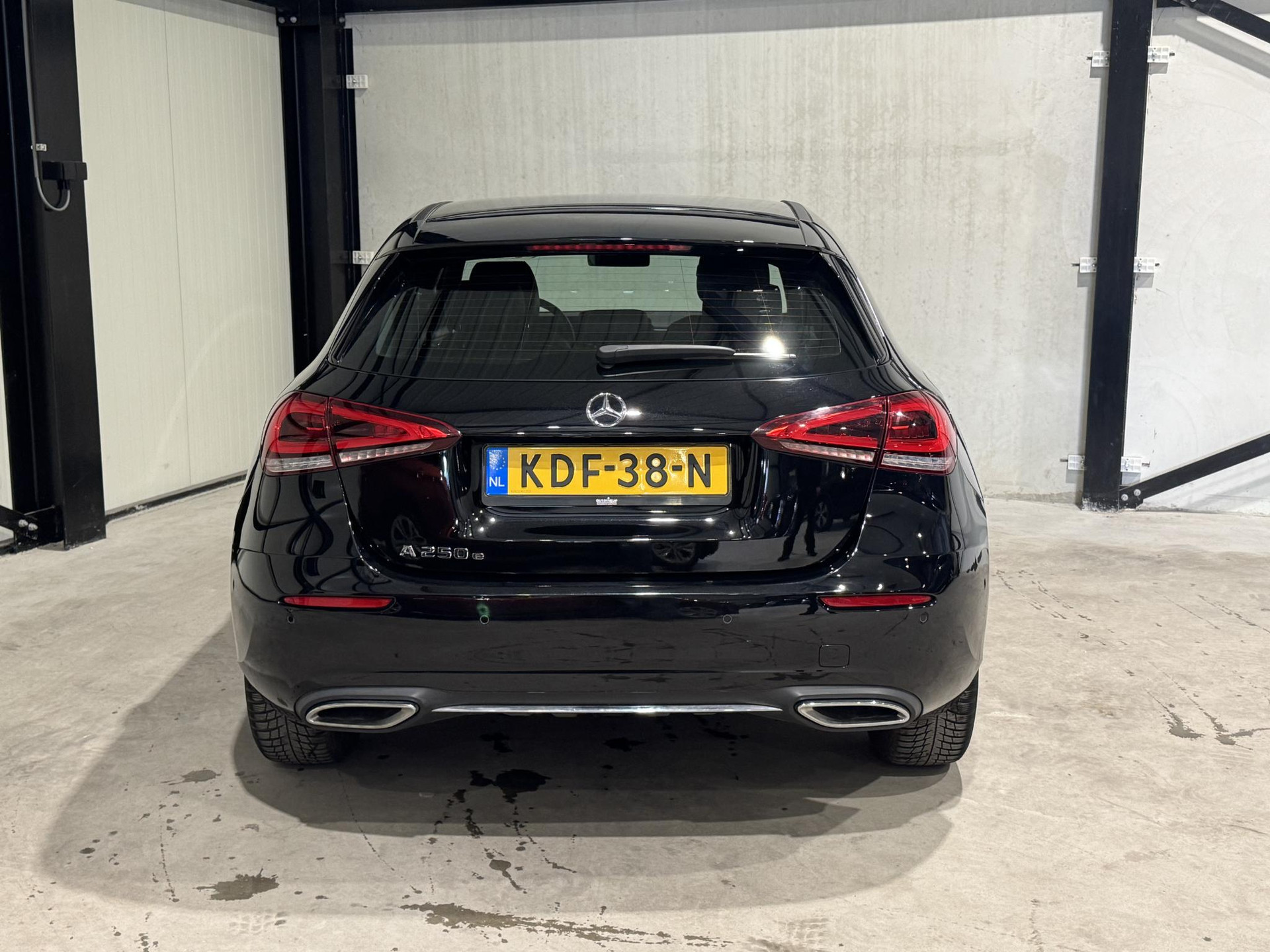 Mercedes-Benz A-Klasse 250 e Business KDF38N