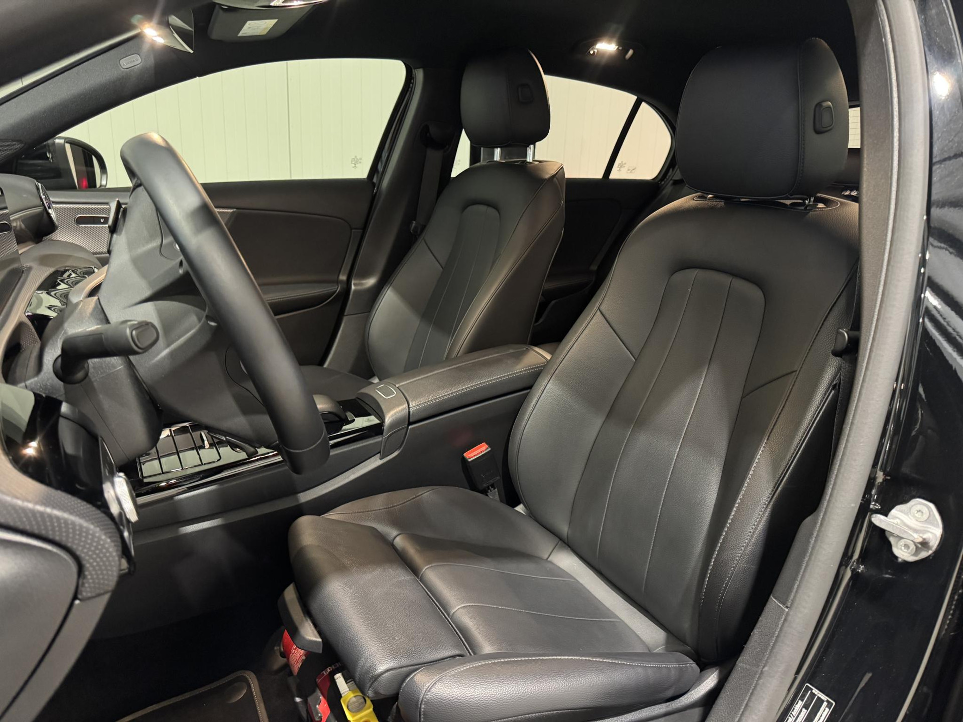 Mercedes-Benz A-Klasse 250 e Business KDF38N