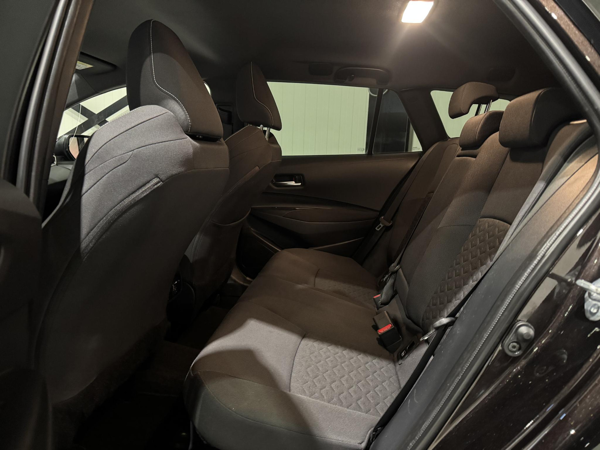 Toyota Corolla Touring Sports 1.8 Hybrid Business K723LT