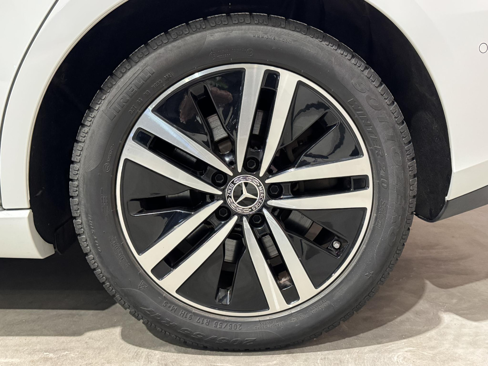 Mercedes-Benz B-Klasse 250 e Urban KDF40N