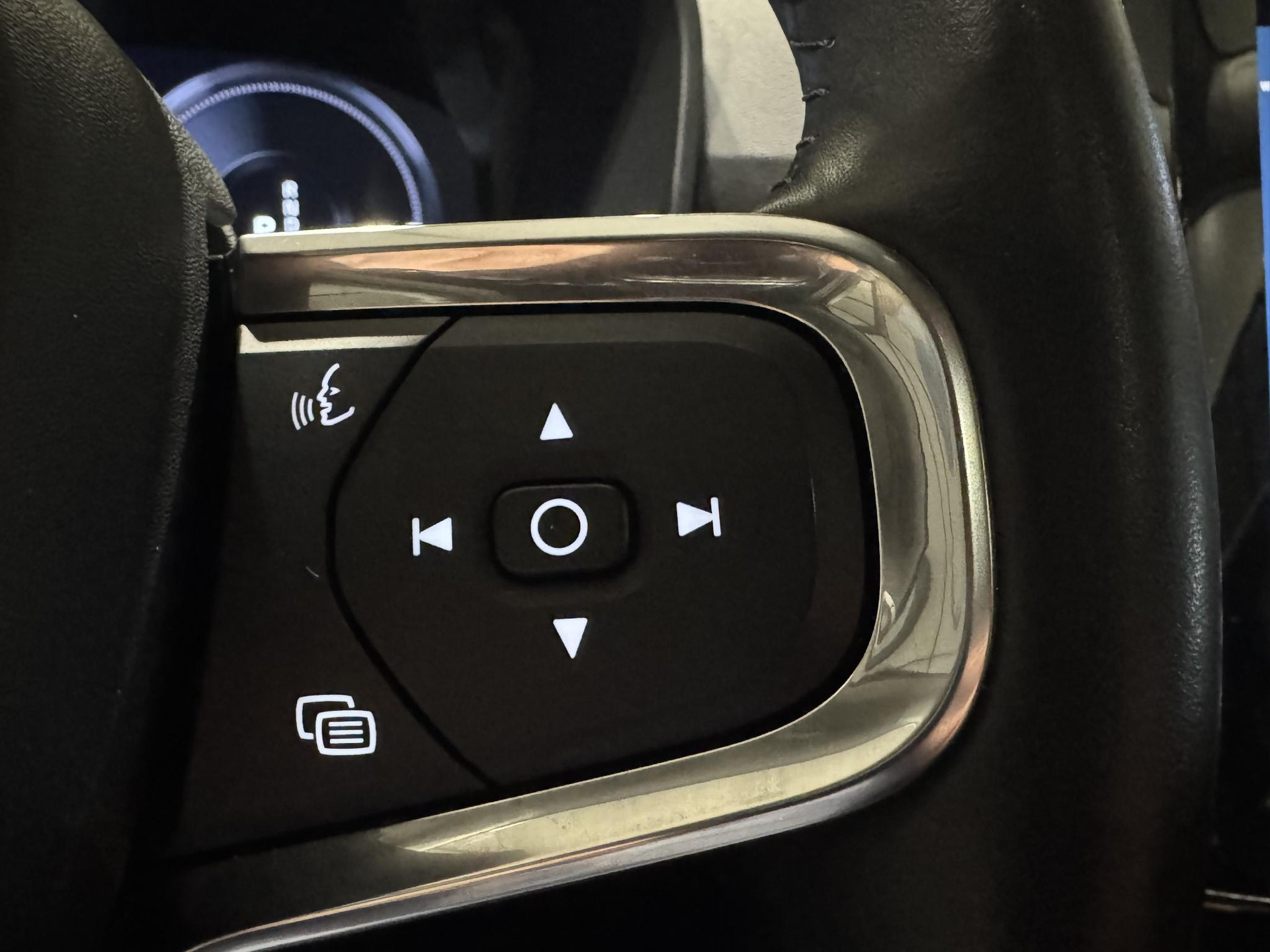 Volvo XC40 1.5 T4 Recharge Inscription Expression KDS78F