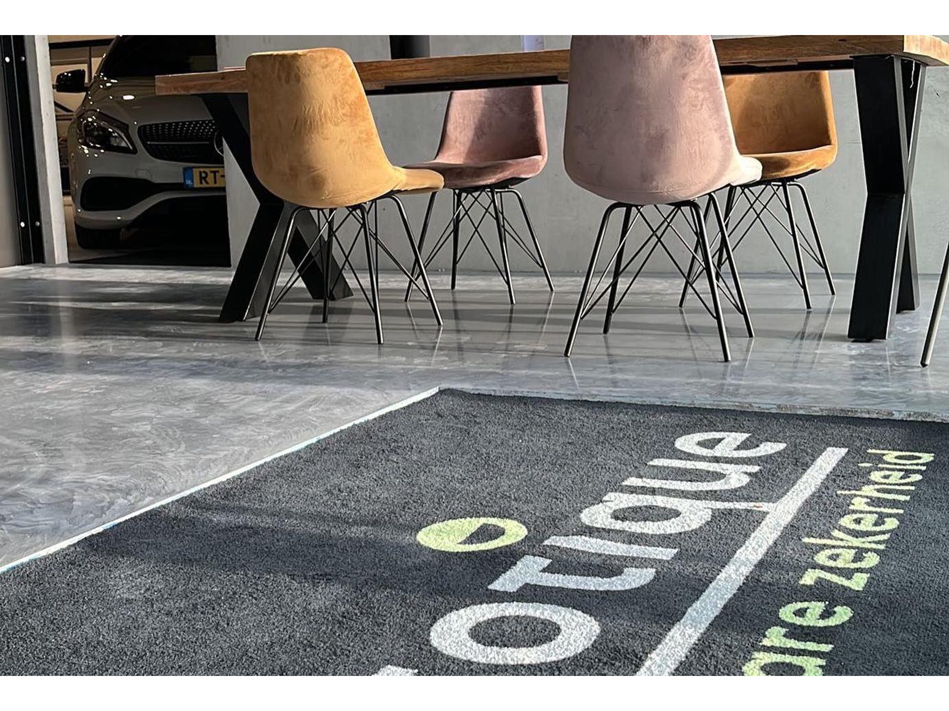 BMW 3 Serie Touring 320e xDrive Business KGD38P