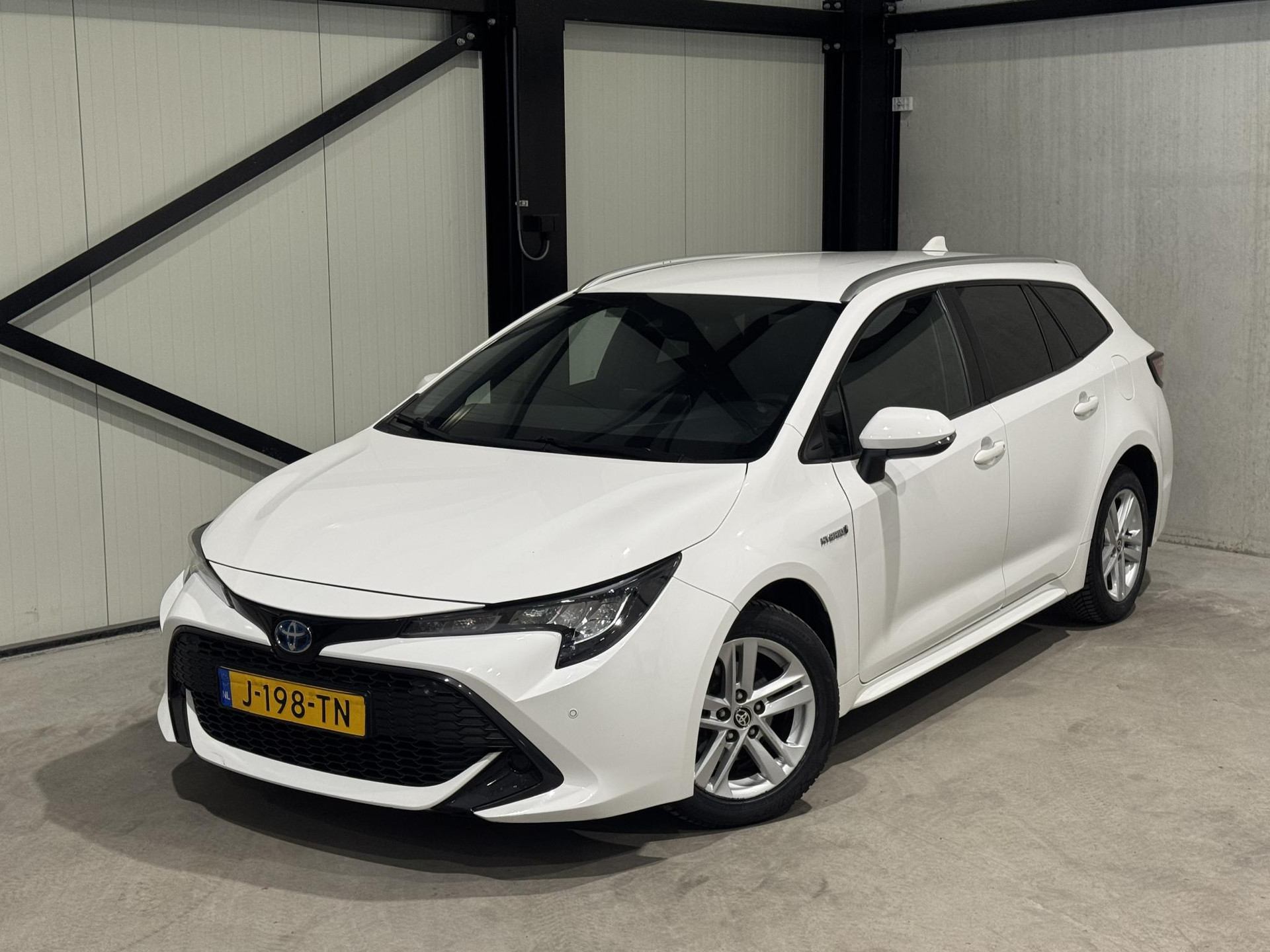 Toyota Corolla Touring Sports 1.8 Hybrid Active J198TN