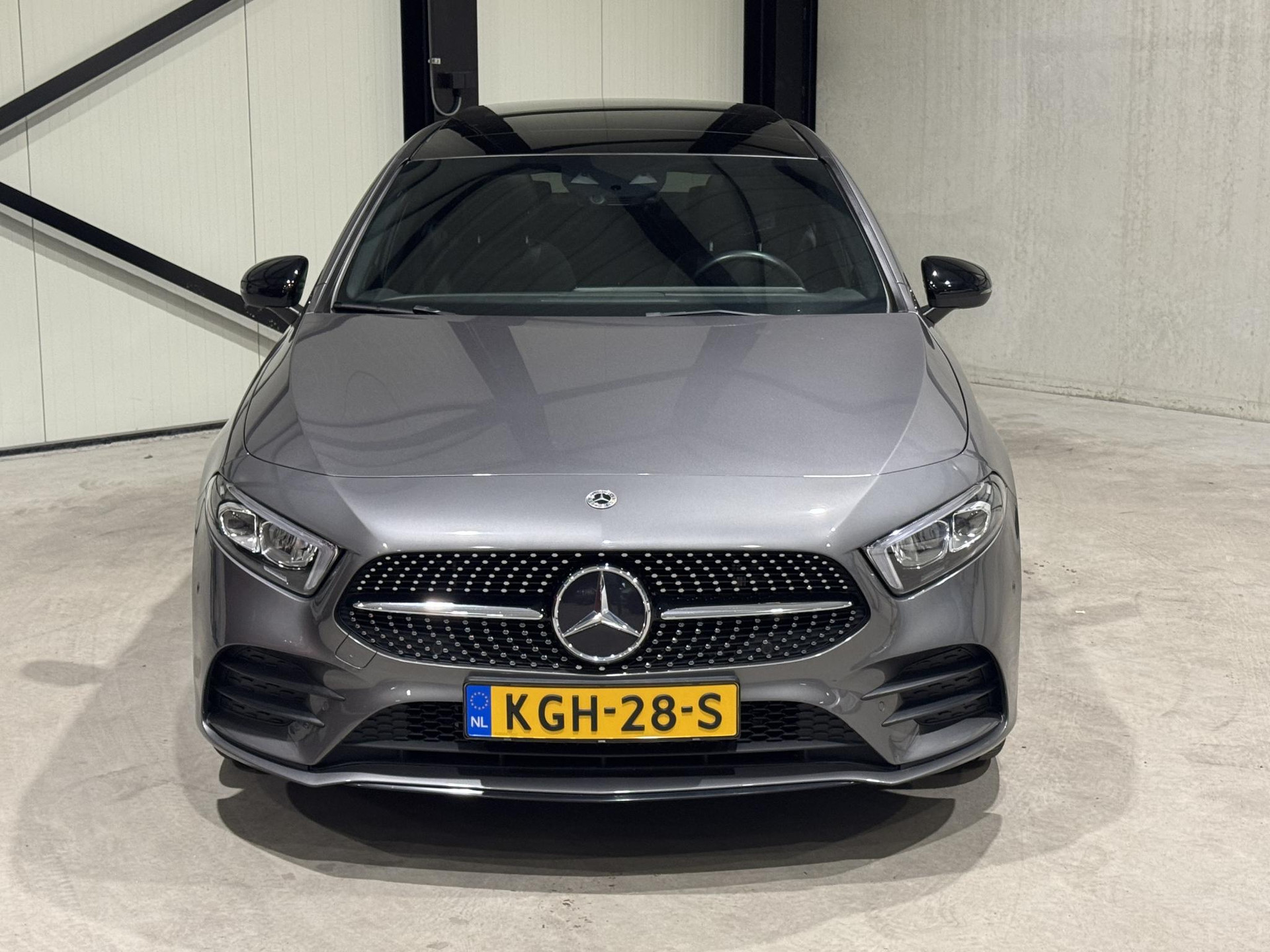 Mercedes-Benz A-Klasse 250 e AMG KGH28S