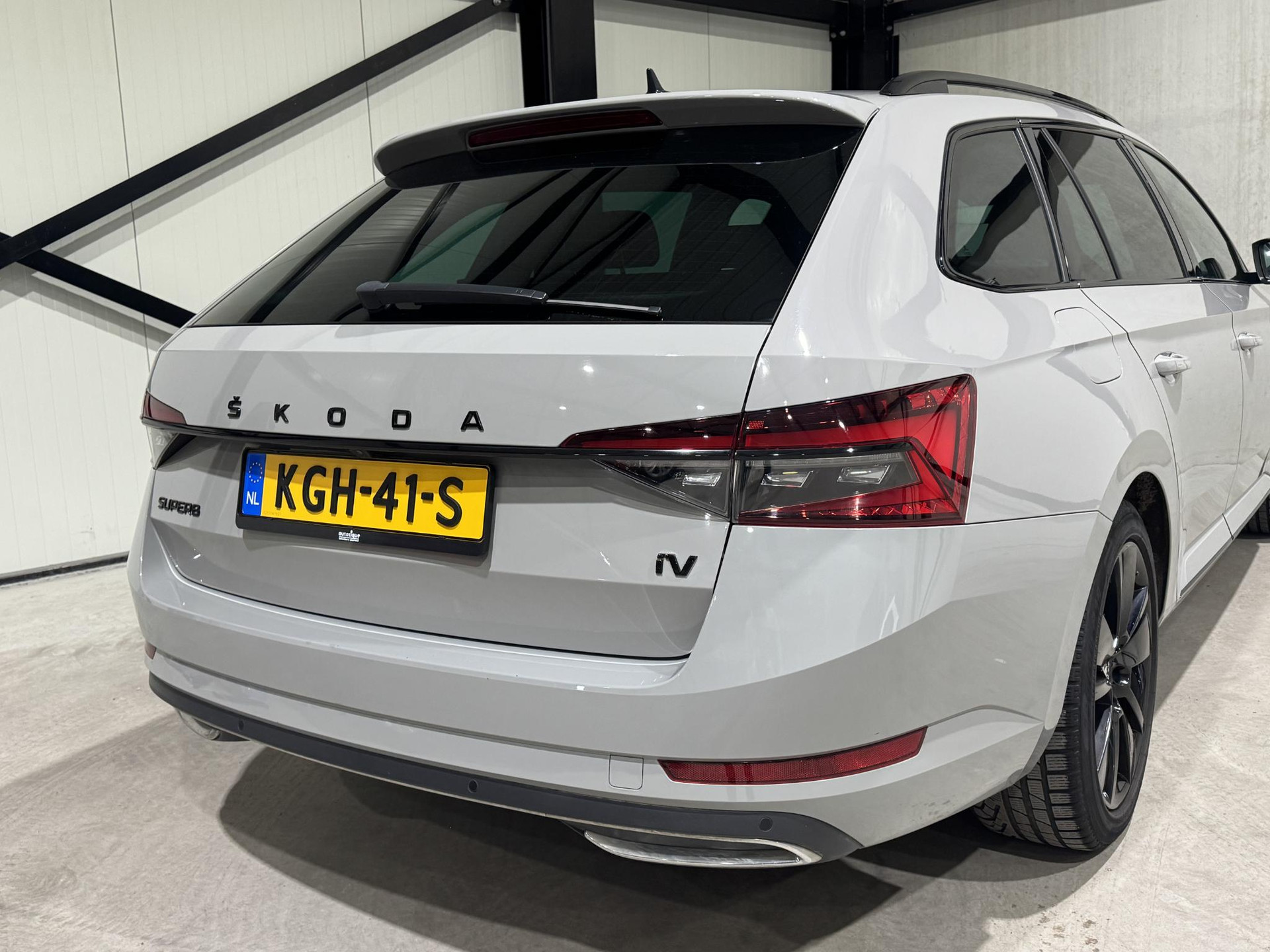 Škoda Superb Combi 1.4 TSI iV Sportline Business KGH41S