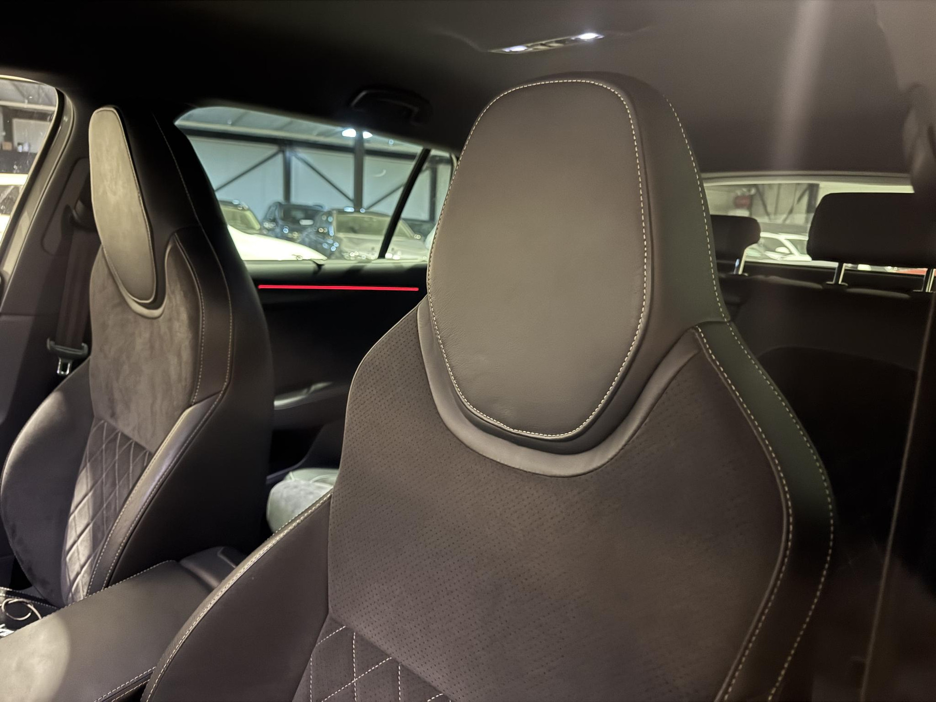 Škoda Superb Combi 1.4 TSI iV Sportline Business KGH41S