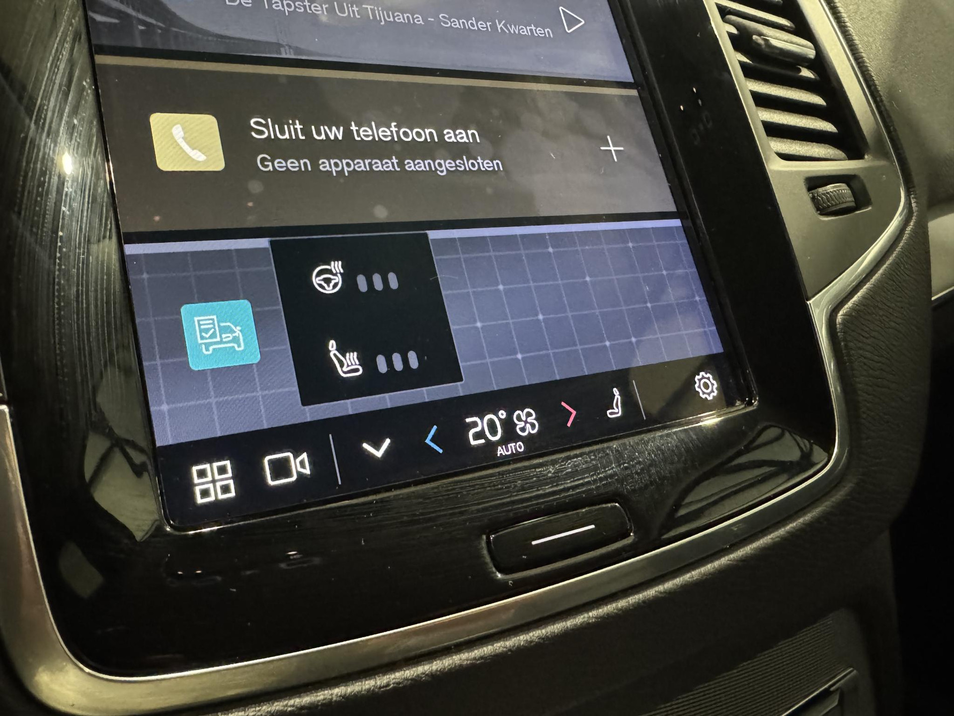 Volvo XC90 2.0 T8 Recharge AWD CORE KHS85N