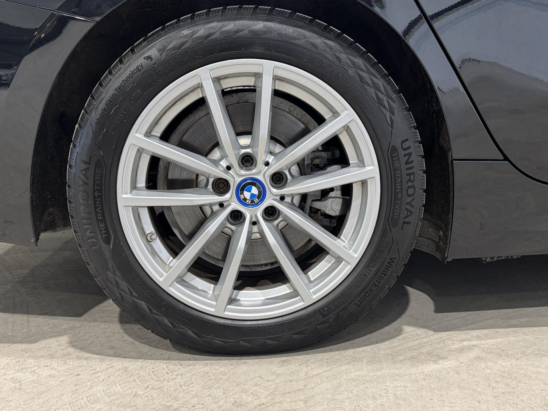 BMW 3 Serie Touring 320e KHS37K