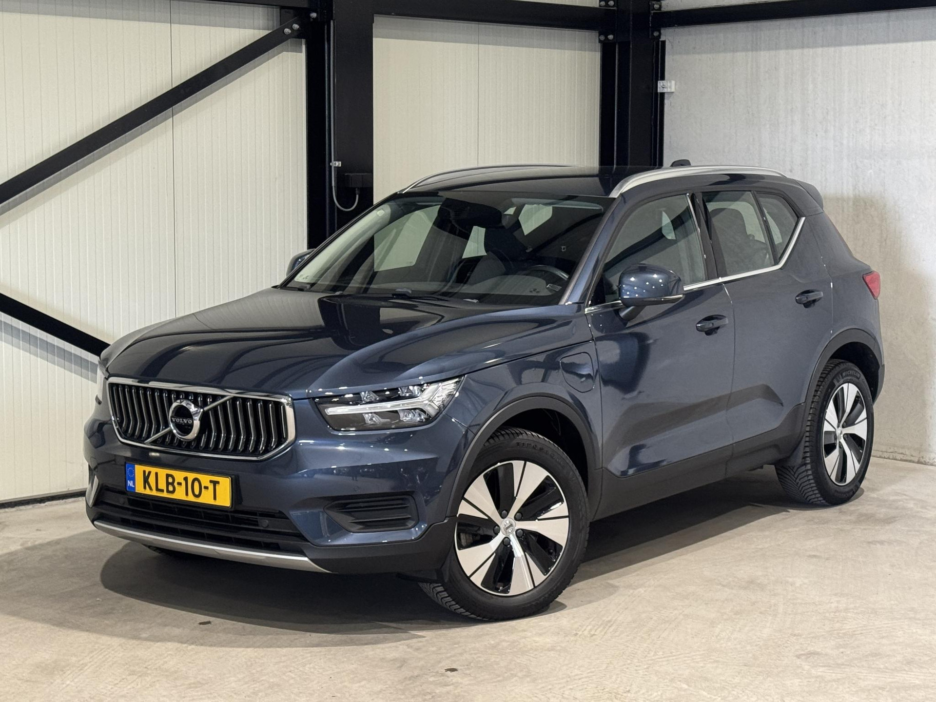 Volvo XC40 1.5 T4 Recharge Inscription Expression KLB10T