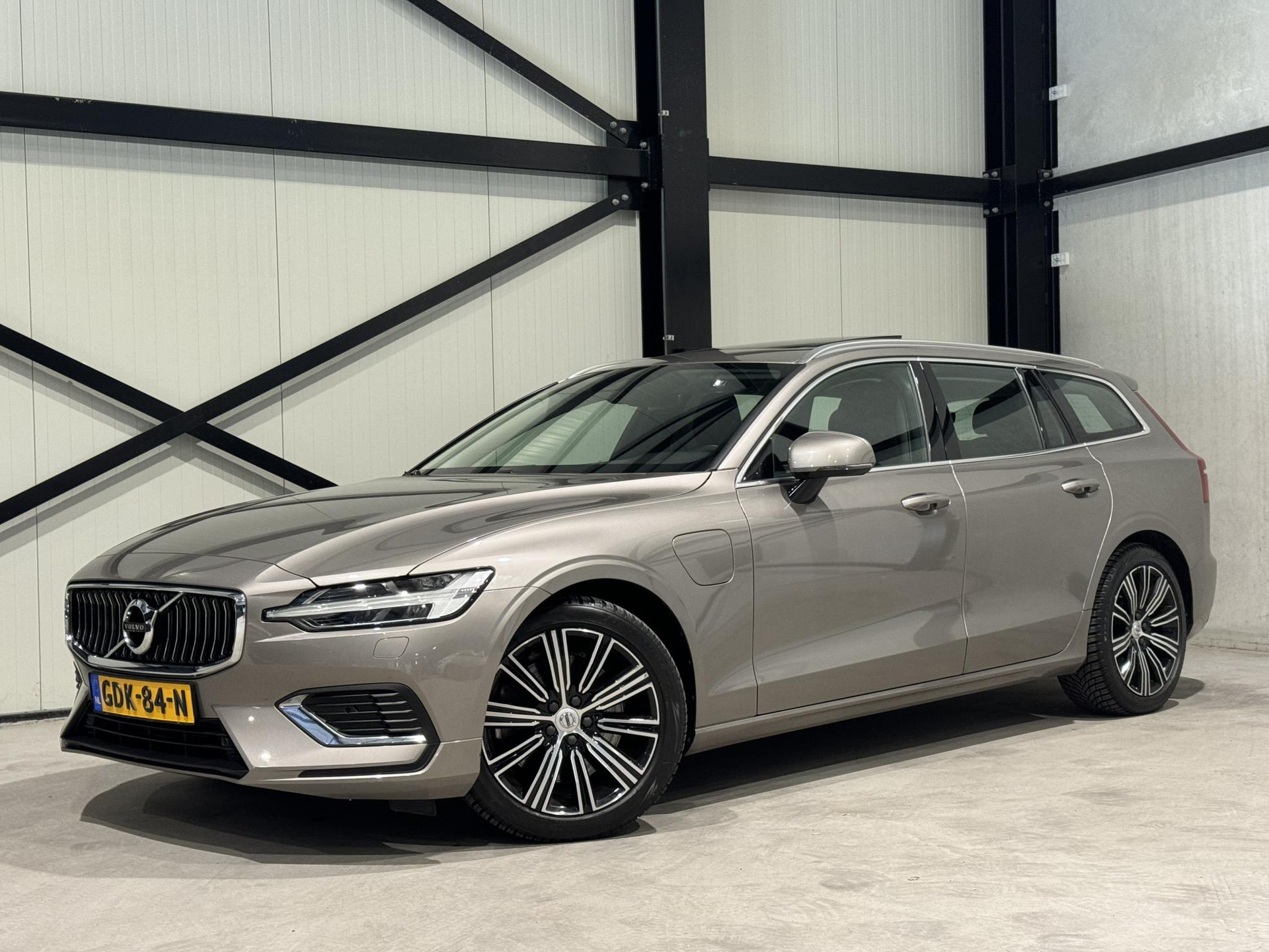 Volvo V60 2.0 T8 AWD Inscription GDK84N