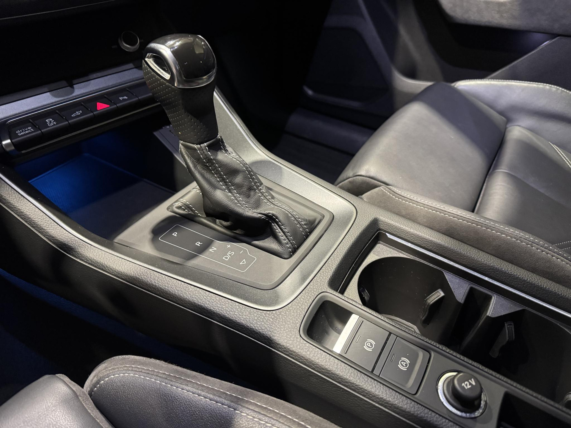 Audi Q3 45 TFSI e S-Line KLK73G