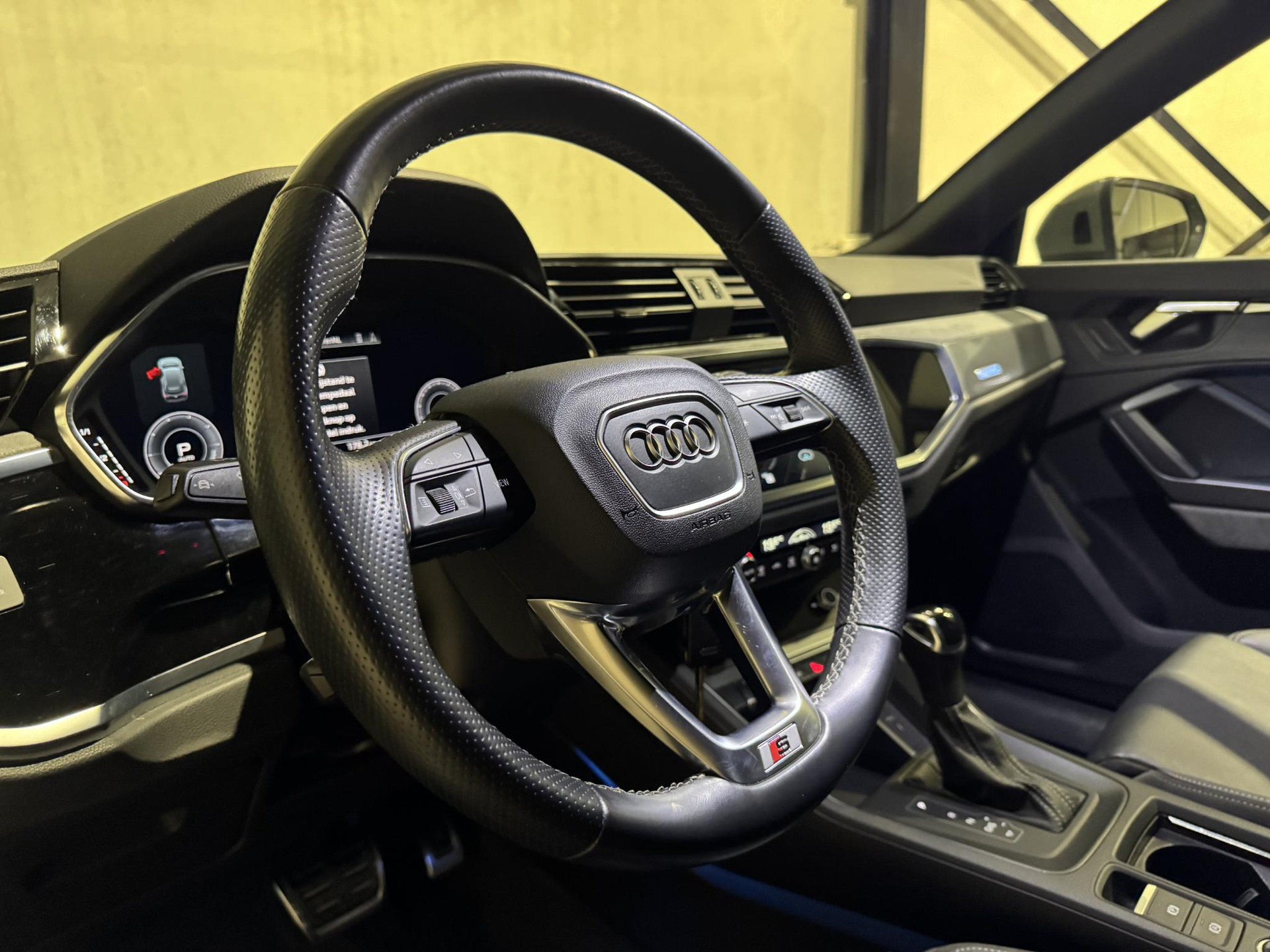 Audi Q3 45 TFSI e S-Line KLK73G