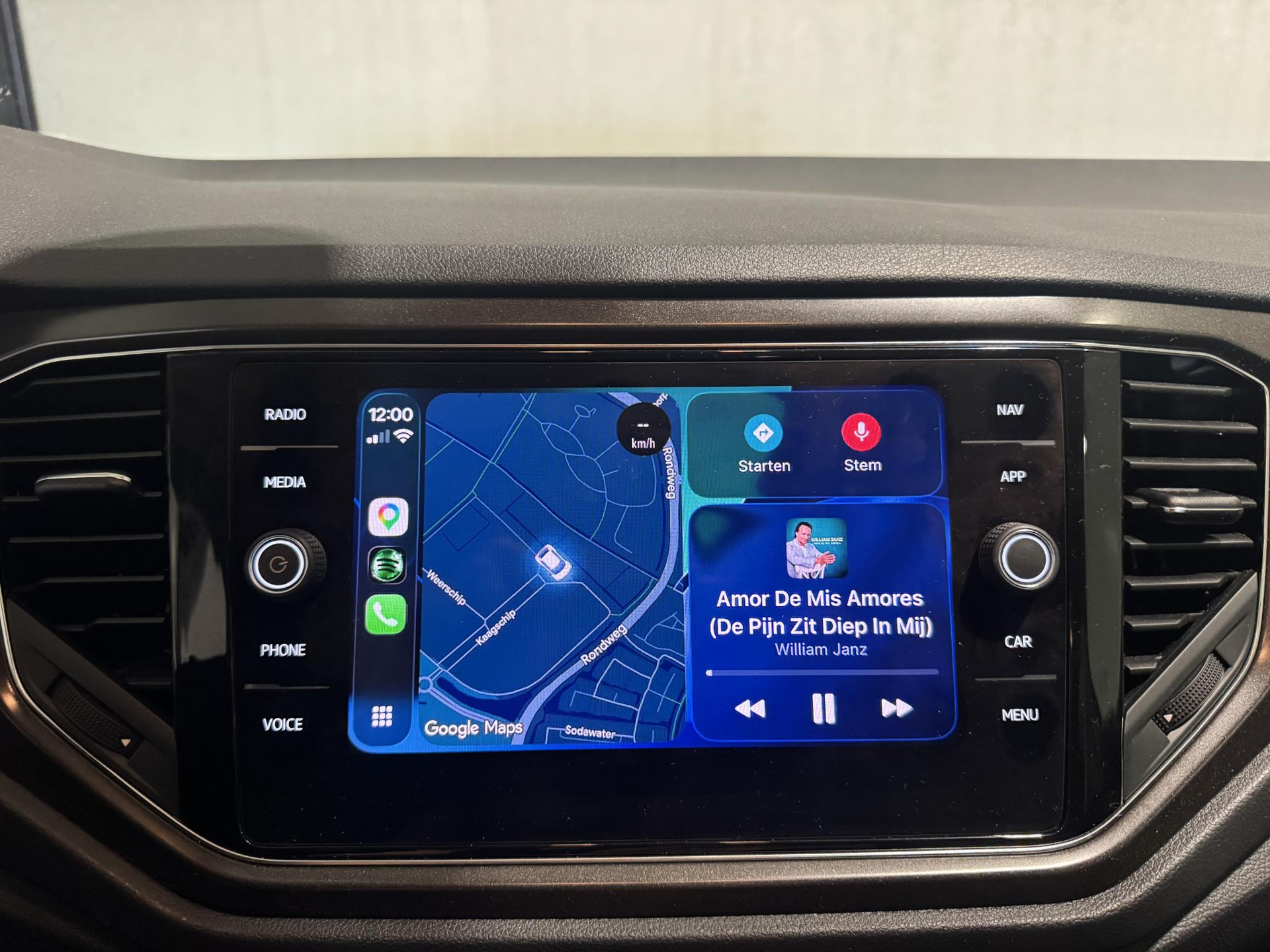 Volkswagen T-Roc 1.5 TSI Style XK779P