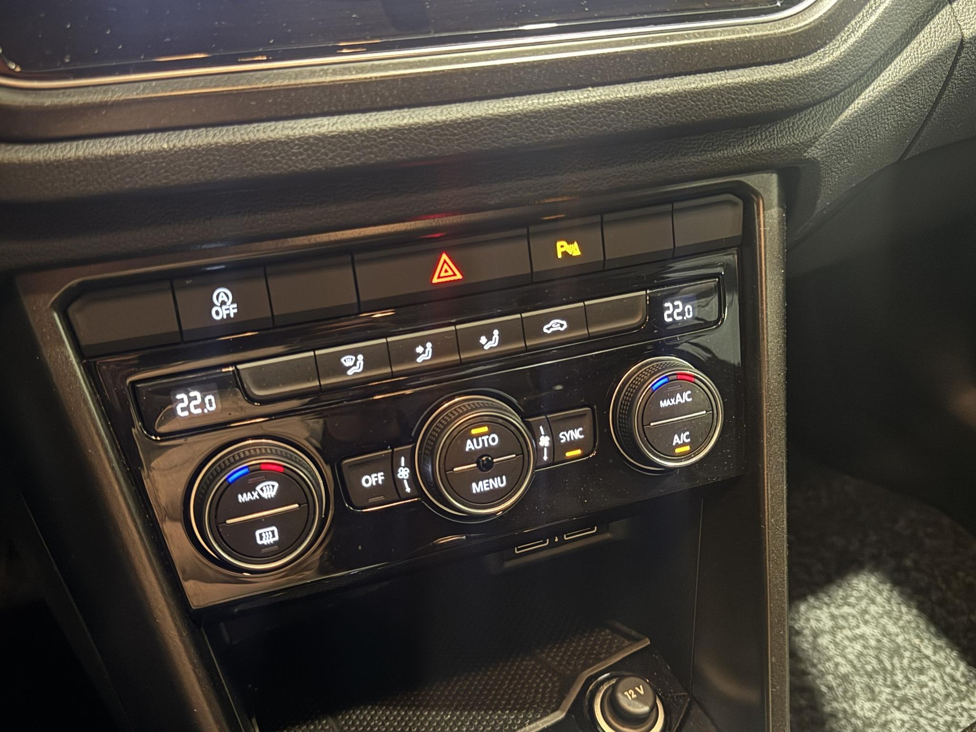 Volkswagen T-Roc 1.5 TSI Style XK779P