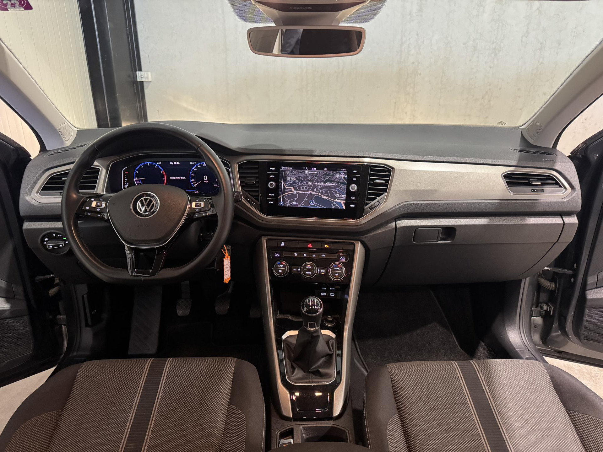 Volkswagen T-Roc 1.0 TSI Style Business J650TV