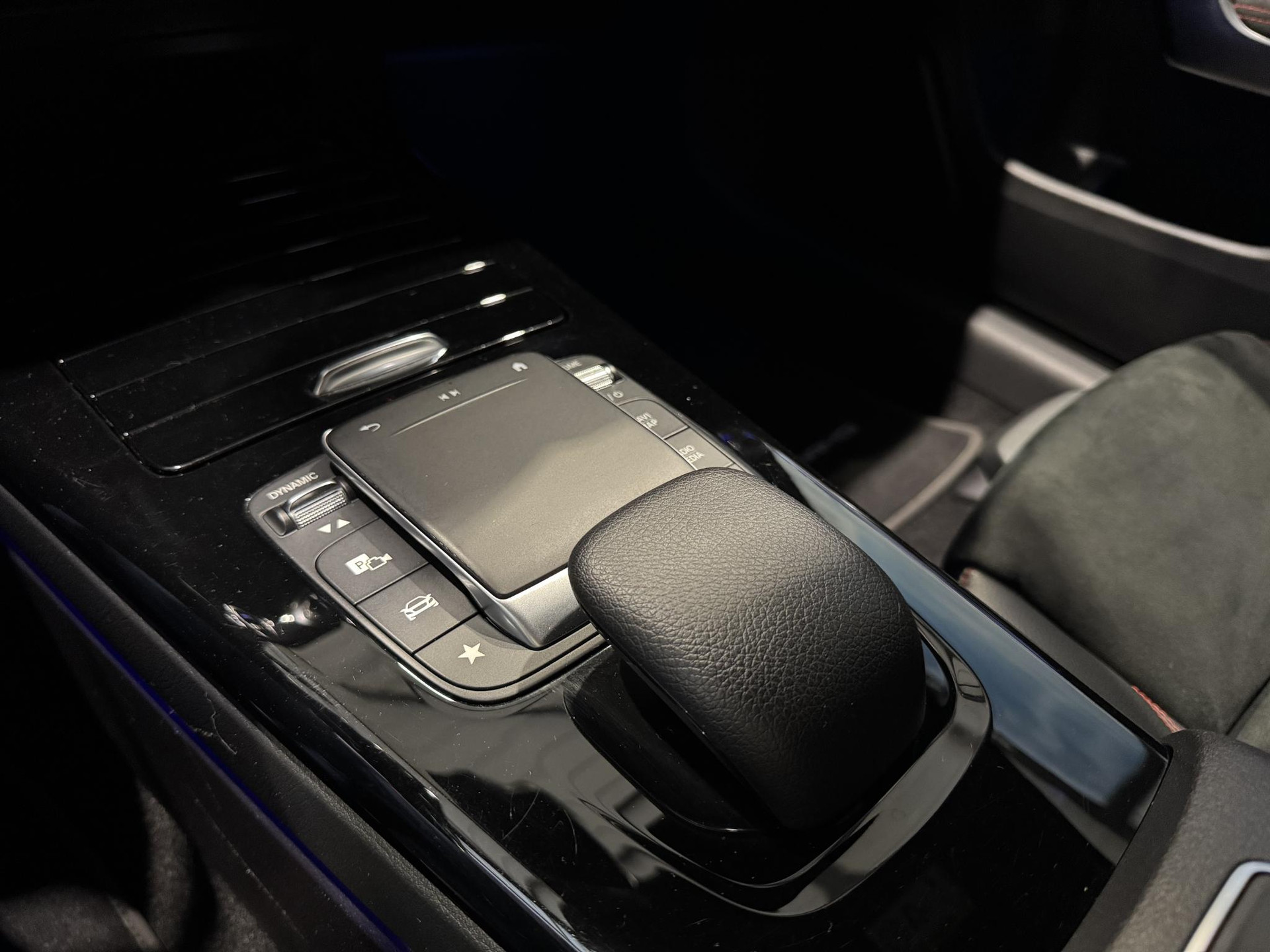 Mercedes-Benz A-Klasse 250 e AMG KLS15X
