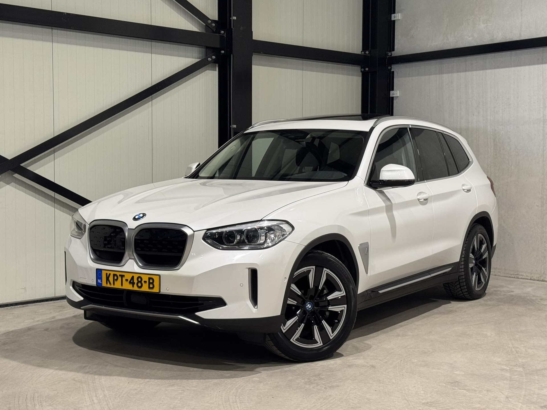 BMW iX3 Executive 80 kWh KPT48B