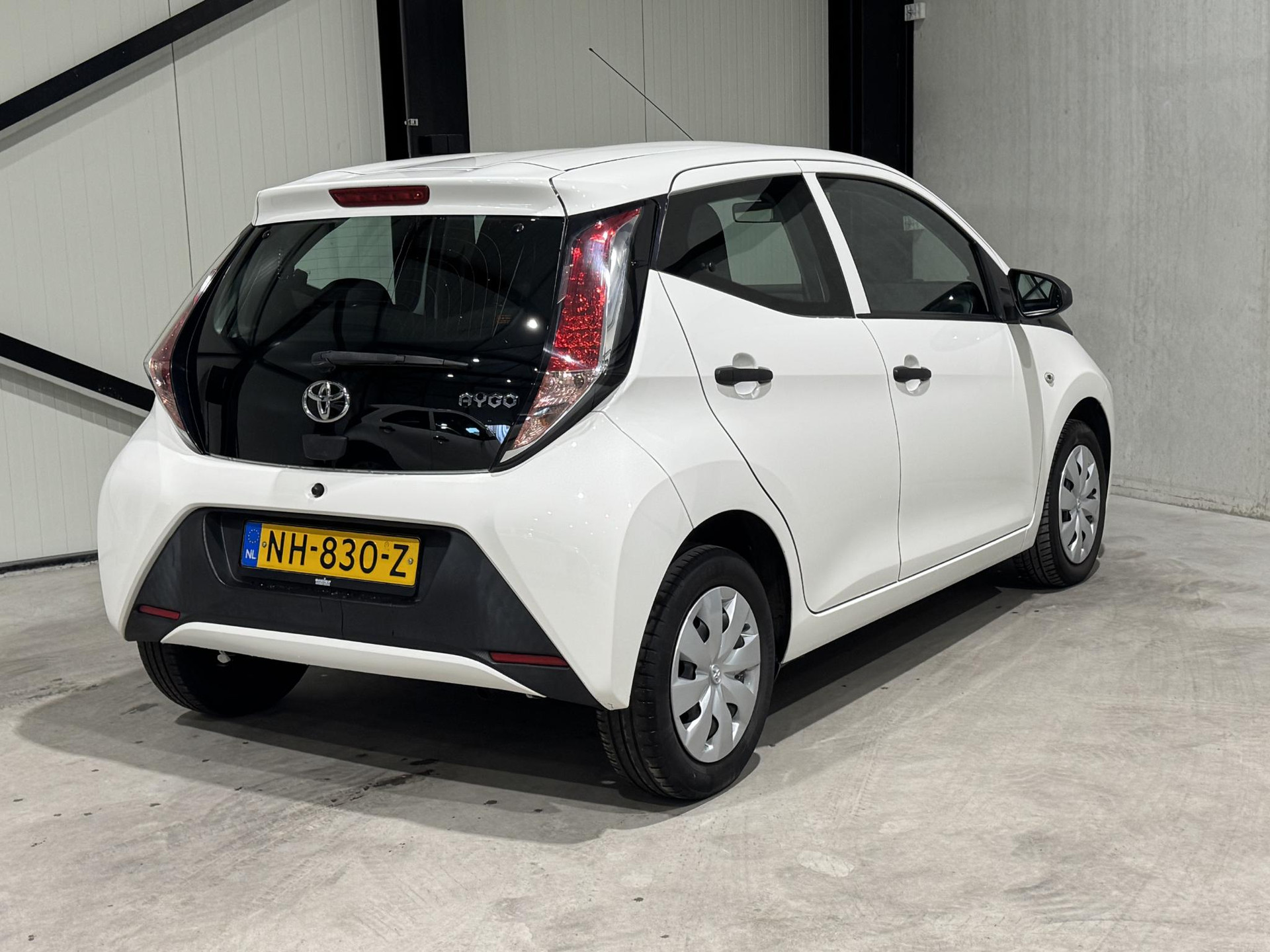 Toyota Aygo 1.0 VVT-i x-now NH830Z