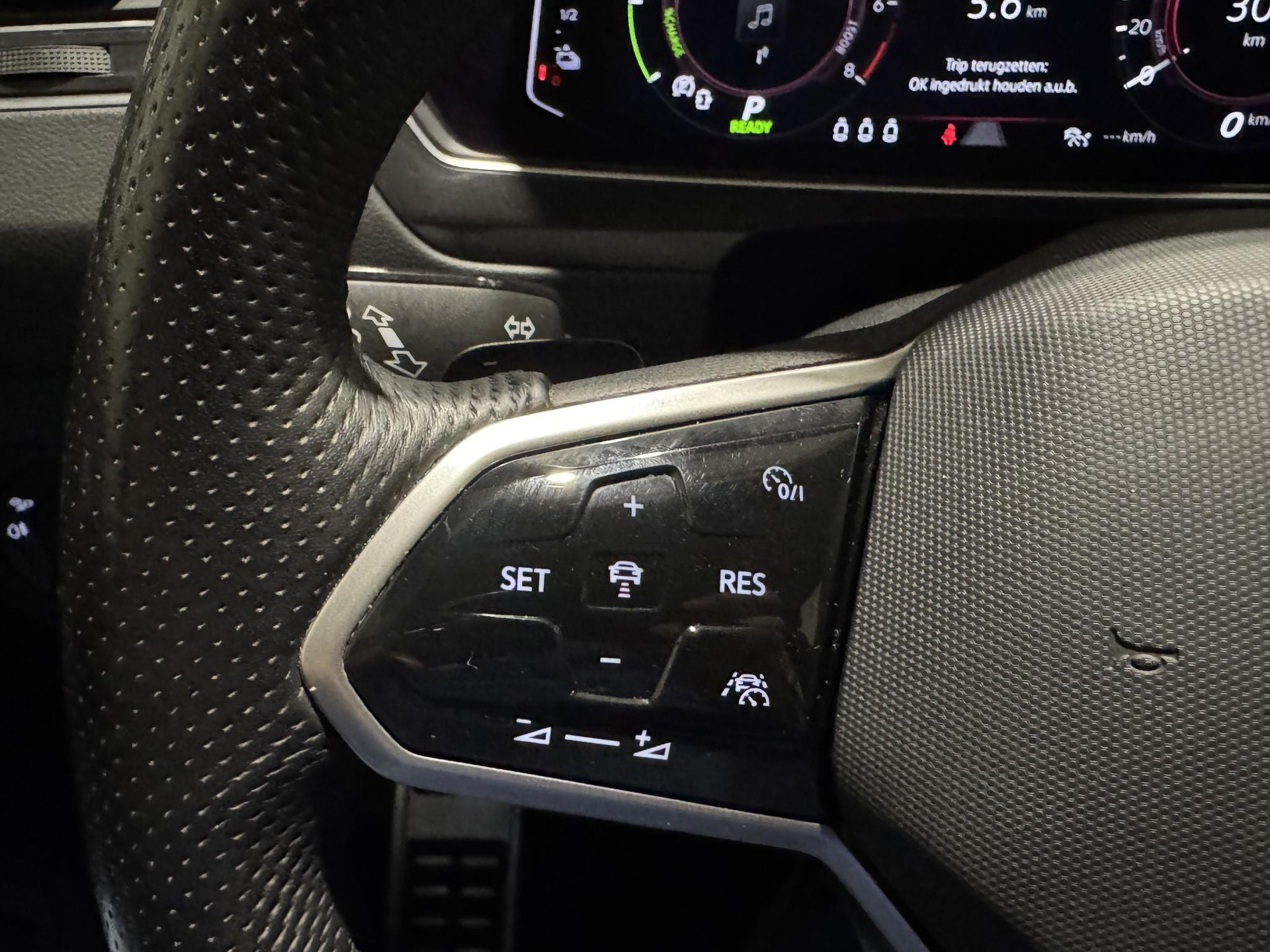 Volkswagen Tiguan 1.4 TSI eHybrid R-Line KZF90G