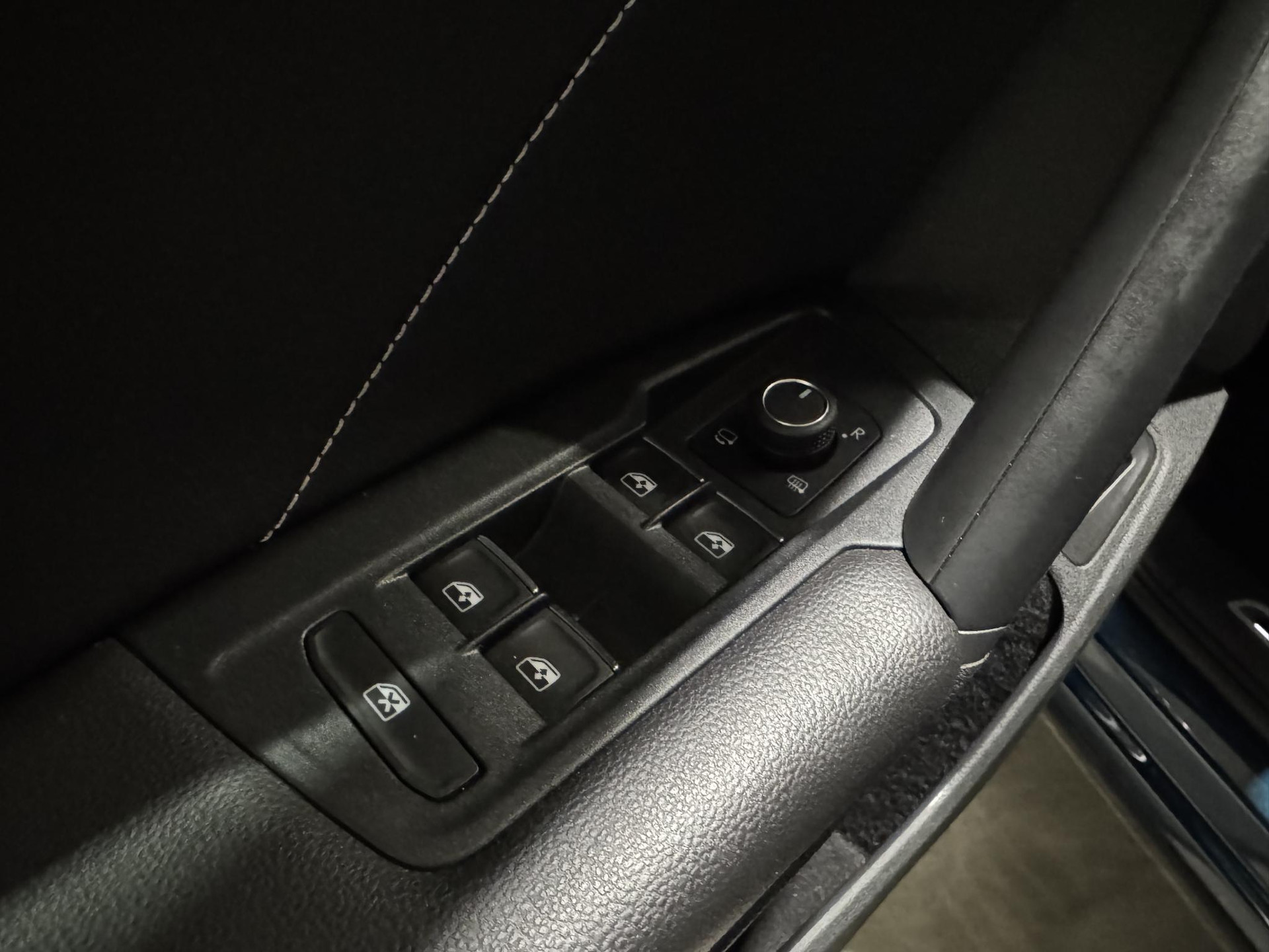 Volkswagen Tiguan 1.4 TSI eHybrid R-Line KZF90G