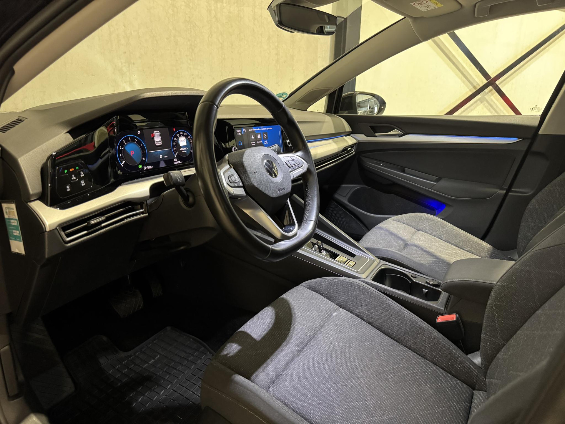 Volkswagen Golf 1.0 eTSI Life T127JX