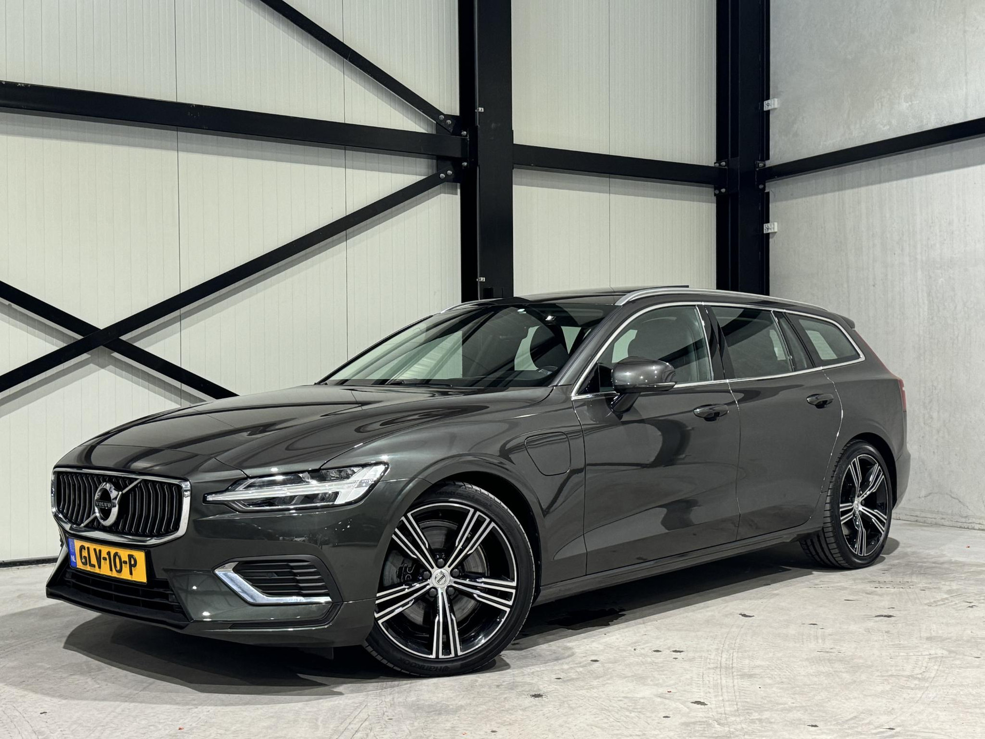 Volvo V60 2.0 T8 AWD Inscription GLV10P