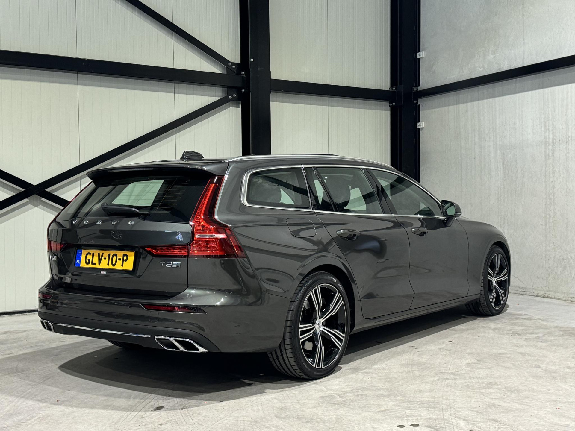 Volvo V60 2.0 T8 AWD Inscription GLV10P