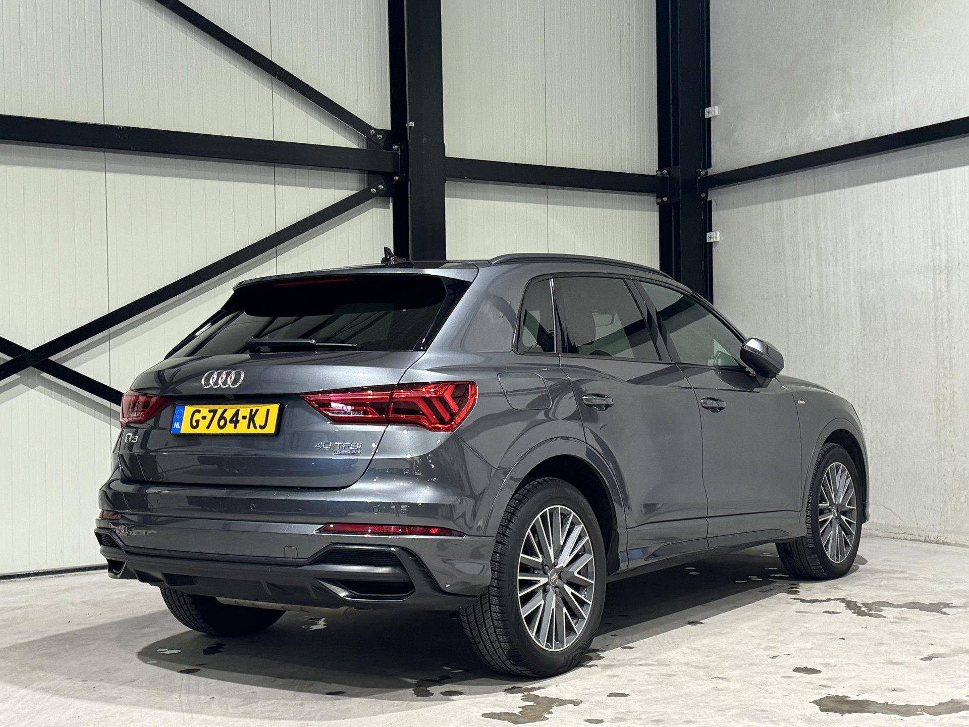 Audi Q3 40 TFSI quattro S Line G764KJ