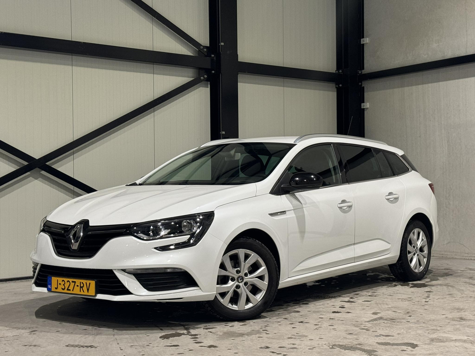 Renault Mégane Estate 1.3 TCe Limited J327RV